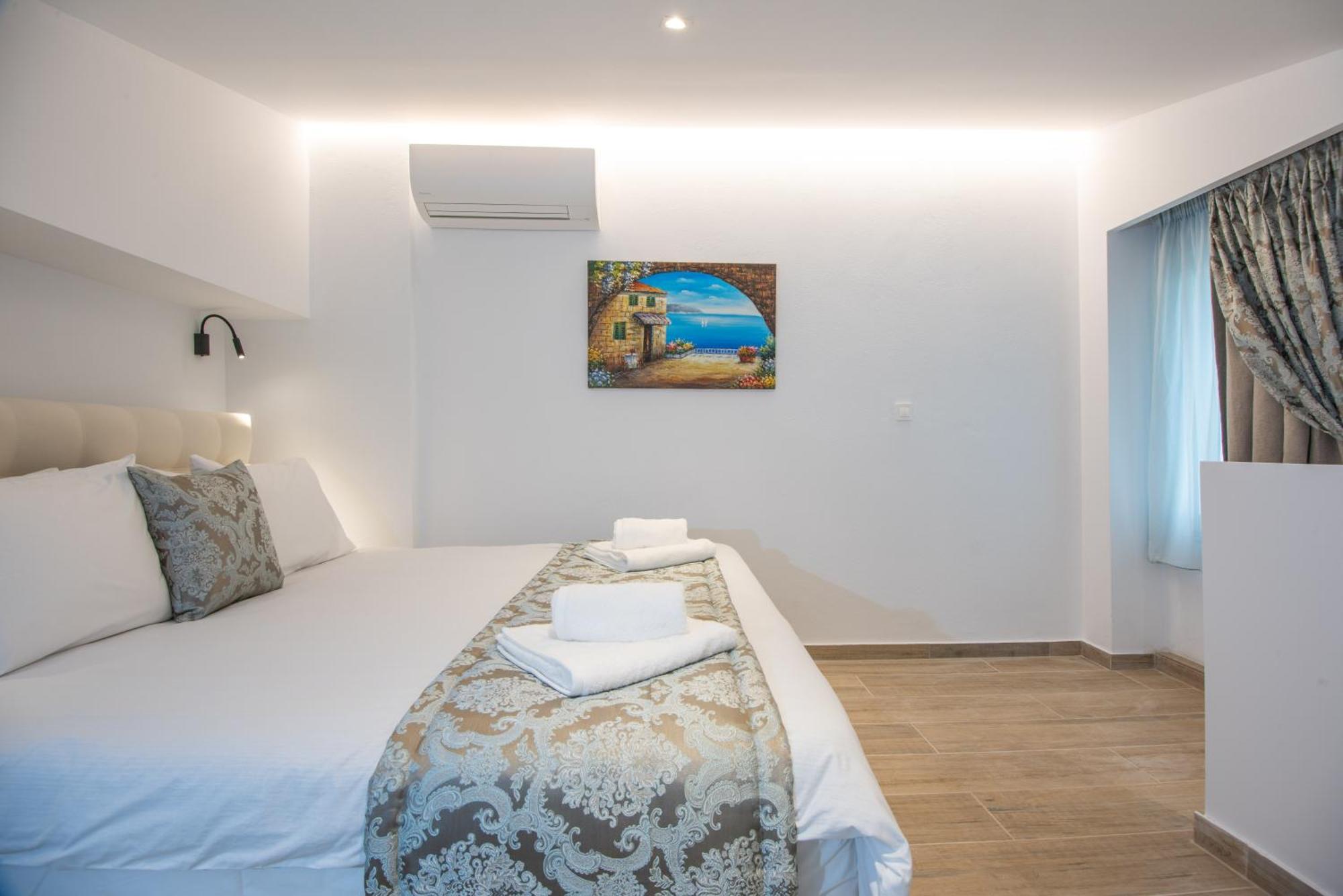 Ammos Lux Apartments Crete Айос-Ніколаос Екстер'єр фото